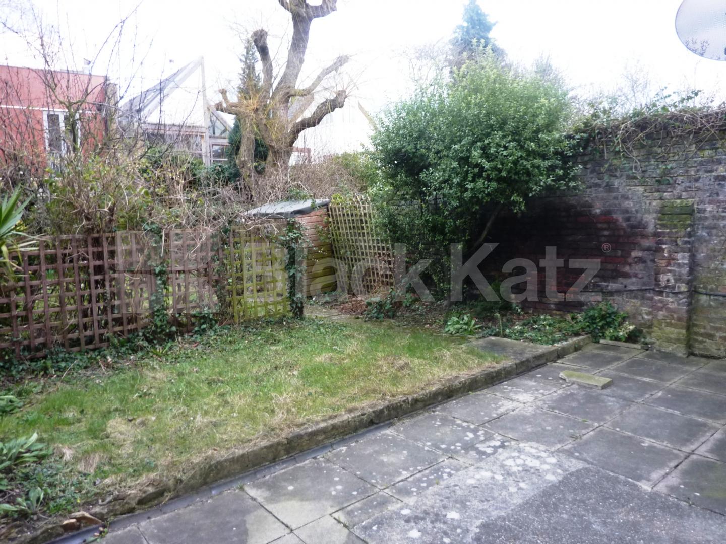 			NEW INSTRUCTION!, 1 Bedroom, 1 bath, 1 reception Flat			 Liverpool Road, HOLLOWAY